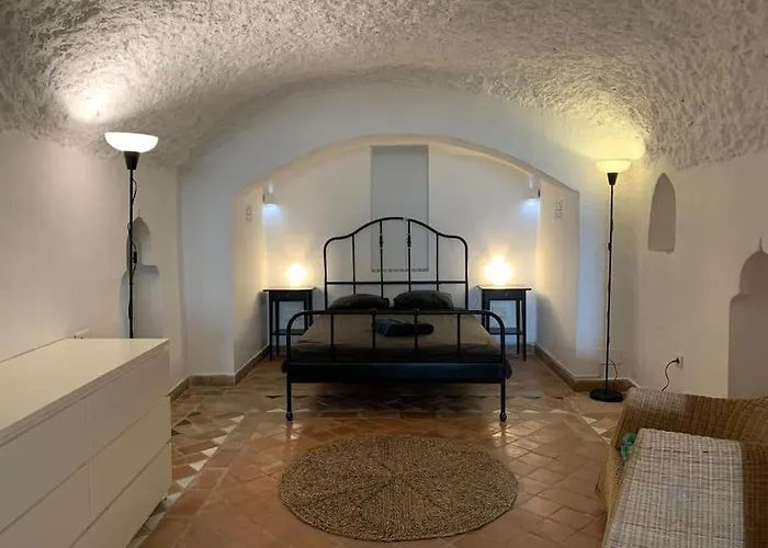 Authentic Cave In Old City Centre